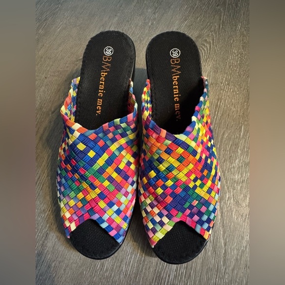 Bernie Mev Basket Weave Peep-Toe Sun Texas Rainbow - Picture 2 of 7